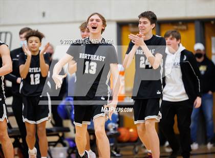 Thumbnail 3 in Pius X vs. Lincoln Northeast photogallery.