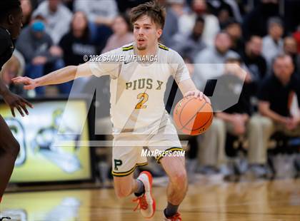 Thumbnail 3 in Pius X vs. Lincoln Northeast photogallery.
