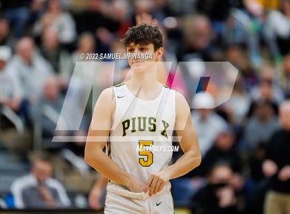 Thumbnail 1 in Pius X vs. Lincoln Northeast photogallery.