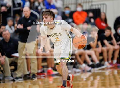 Thumbnail 2 in Pius X vs. Lincoln Northeast photogallery.