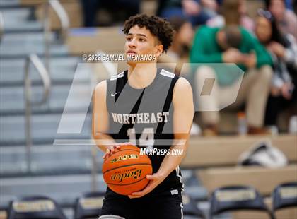 Thumbnail 2 in Pius X vs. Lincoln Northeast photogallery.