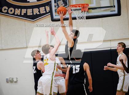 Thumbnail 1 in Pius X vs. Lincoln Northeast photogallery.