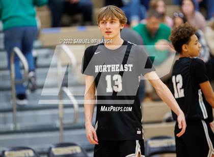 Thumbnail 2 in Pius X vs. Lincoln Northeast photogallery.