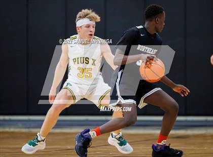 Thumbnail 2 in Pius X vs. Lincoln Northeast photogallery.