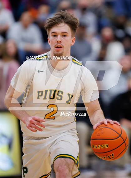 Thumbnail 3 in Pius X vs. Lincoln Northeast photogallery.