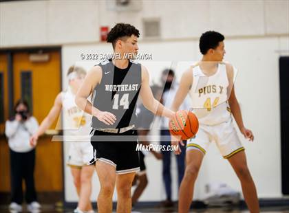 Thumbnail 3 in Pius X vs. Lincoln Northeast photogallery.