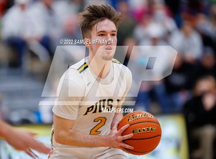 Thumbnail 1 in Pius X vs. Lincoln Northeast photogallery.