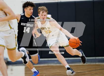 Thumbnail 3 in Pius X vs. Lincoln Northeast photogallery.