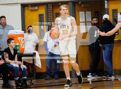 Thumbnail 1 in Pius X vs. Lincoln Northeast photogallery.