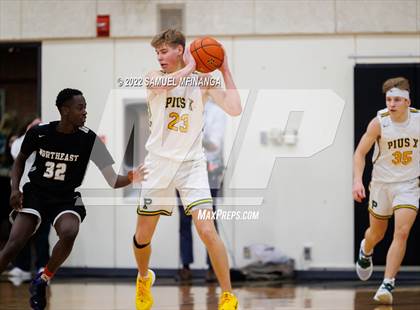 Thumbnail 1 in Pius X vs. Lincoln Northeast photogallery.