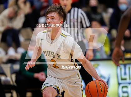 Thumbnail 3 in Pius X vs. Lincoln Northeast photogallery.