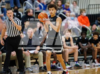 Thumbnail 1 in Pius X vs. Lincoln Northeast photogallery.