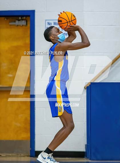 Thumbnail 3 in East Wake vs Terry Sanford (NCHSAA 3A - Second Round) photogallery.