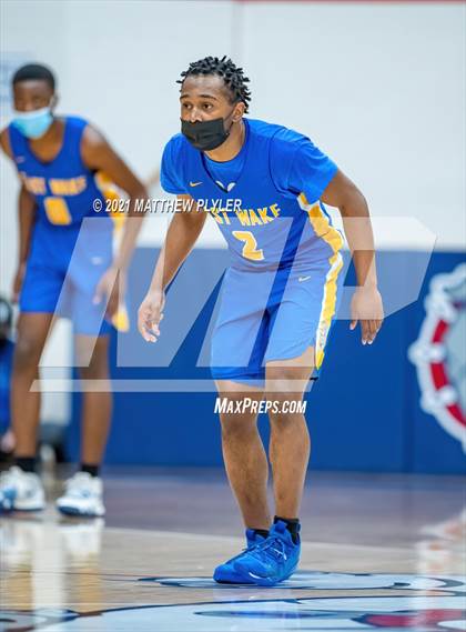 Thumbnail 3 in East Wake vs Terry Sanford (NCHSAA 3A - Second Round) photogallery.