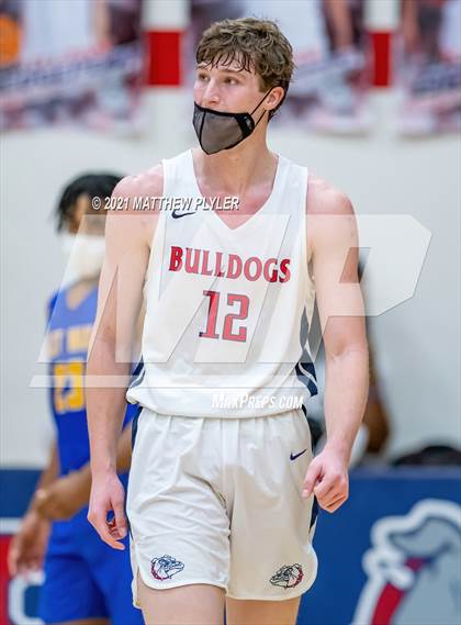 Thumbnail 2 in East Wake vs Terry Sanford (NCHSAA 3A - Second Round) photogallery.