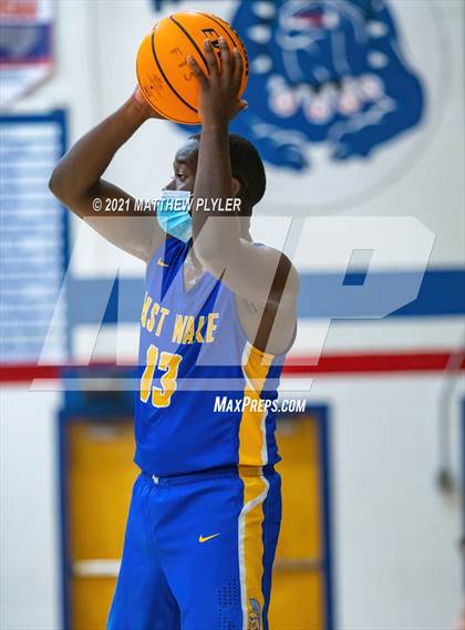 Thumbnail 1 in East Wake vs Terry Sanford (NCHSAA 3A - Second Round) photogallery.
