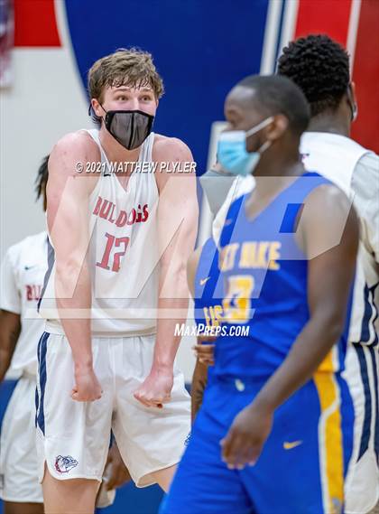 Thumbnail 1 in East Wake vs Terry Sanford (NCHSAA 3A - Second Round) photogallery.