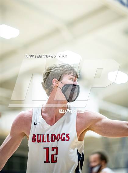 Thumbnail 1 in East Wake vs Terry Sanford (NCHSAA 3A - Second Round) photogallery.