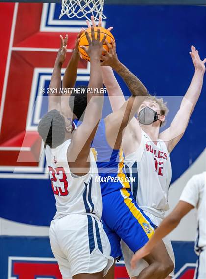 Thumbnail 3 in East Wake vs Terry Sanford (NCHSAA 3A - Second Round) photogallery.
