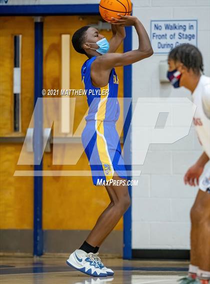 Thumbnail 1 in East Wake vs Terry Sanford (NCHSAA 3A - Second Round) photogallery.