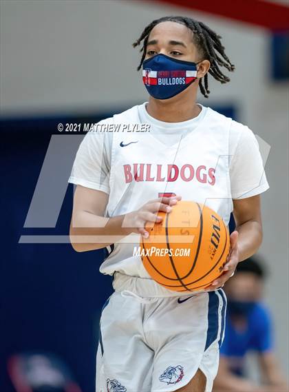 Thumbnail 1 in East Wake vs Terry Sanford (NCHSAA 3A - Second Round) photogallery.