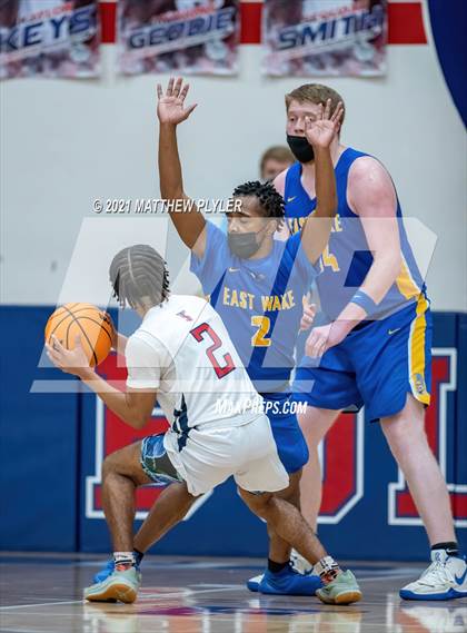 Thumbnail 2 in East Wake vs Terry Sanford (NCHSAA 3A - Second Round) photogallery.