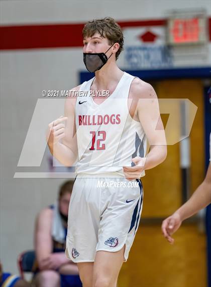 Thumbnail 1 in East Wake vs Terry Sanford (NCHSAA 3A - Second Round) photogallery.
