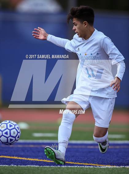 Thumbnail 3 in Taft vs El Camino Real photogallery.