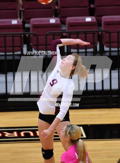 Thumbnail 2 in Boerne-Champion vs Austin (Class 5A Bidistrict) photogallery.