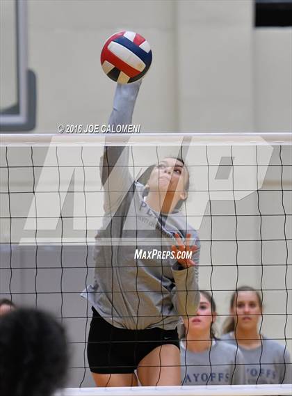 Thumbnail 1 in Boerne-Champion vs Austin (Class 5A Bidistrict) photogallery.