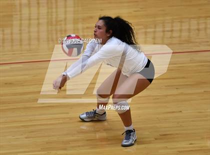Thumbnail 2 in Boerne-Champion vs Austin (Class 5A Bidistrict) photogallery.