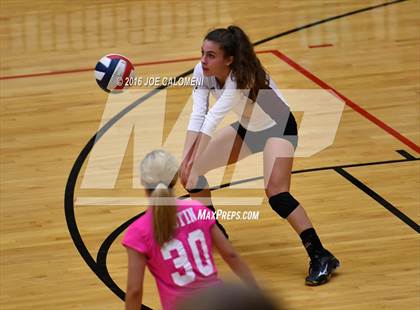 Thumbnail 3 in Boerne-Champion vs Austin (Class 5A Bidistrict) photogallery.