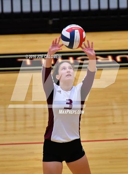 Thumbnail 1 in Boerne-Champion vs Austin (Class 5A Bidistrict) photogallery.