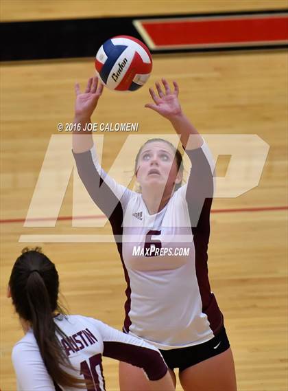 Thumbnail 1 in Boerne-Champion vs Austin (Class 5A Bidistrict) photogallery.