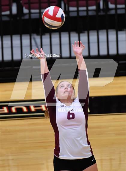 Thumbnail 2 in Boerne-Champion vs Austin (Class 5A Bidistrict) photogallery.