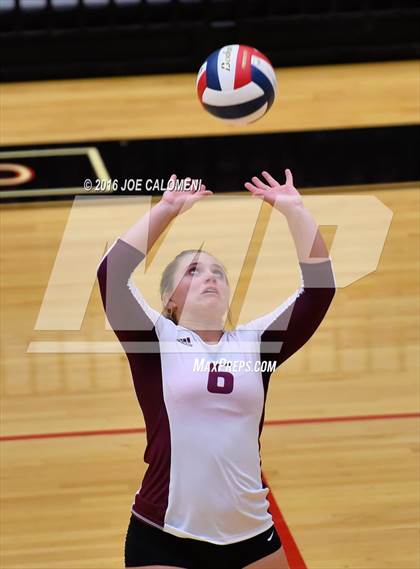Thumbnail 2 in Boerne-Champion vs Austin (Class 5A Bidistrict) photogallery.