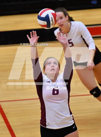 Thumbnail 3 in Boerne-Champion vs Austin (Class 5A Bidistrict) photogallery.