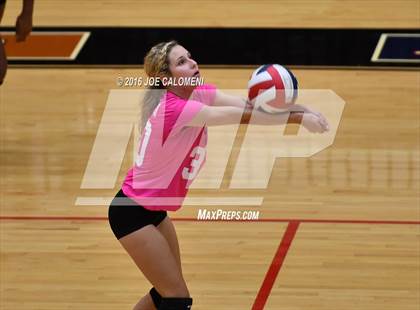 Thumbnail 1 in Boerne-Champion vs Austin (Class 5A Bidistrict) photogallery.