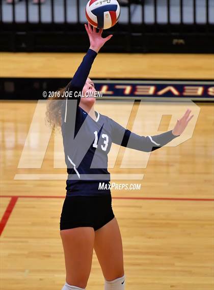 Thumbnail 1 in Boerne-Champion vs Austin (Class 5A Bidistrict) photogallery.