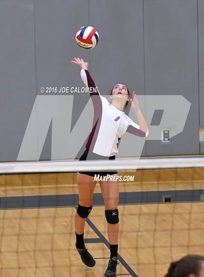 Thumbnail 1 in Boerne-Champion vs Austin (Class 5A Bidistrict) photogallery.