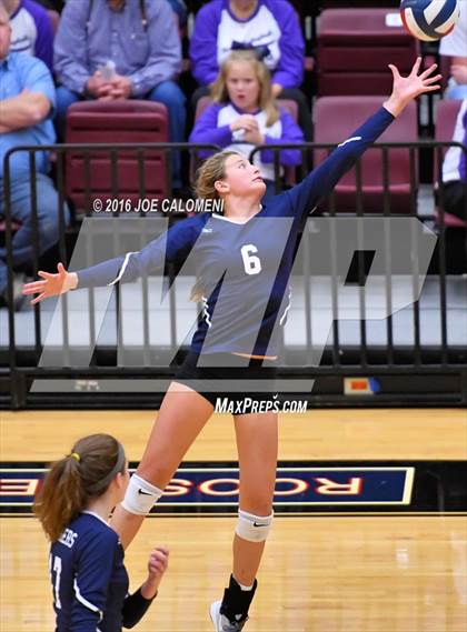 Thumbnail 1 in Boerne-Champion vs Austin (Class 5A Bidistrict) photogallery.