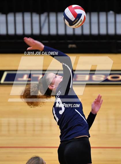 Thumbnail 2 in Boerne-Champion vs Austin (Class 5A Bidistrict) photogallery.