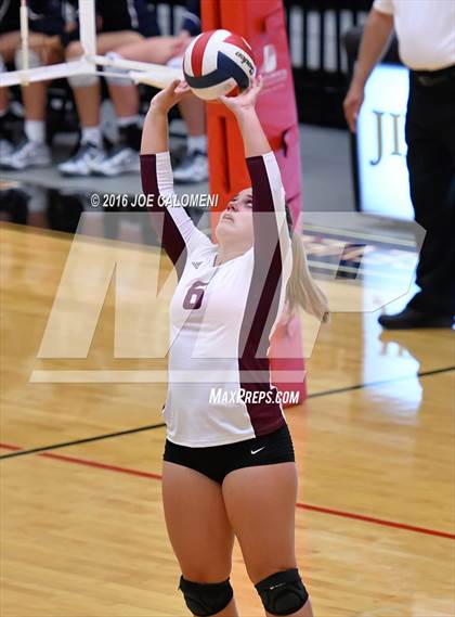 Thumbnail 1 in Boerne-Champion vs Austin (Class 5A Bidistrict) photogallery.