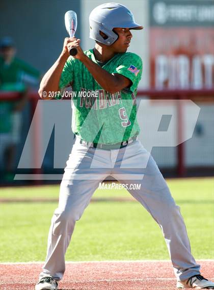 Thumbnail 2 in Floydada vs. Tahoka (UIL 2A Bi-District Round) photogallery.