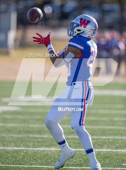 Thumbnail 1 in Westlake vs Cibolo Steele (UIL 6A-D1 Quarterfinal Playoff) photogallery.