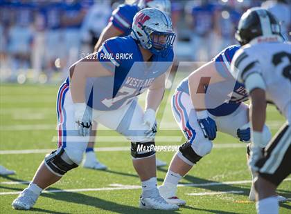 Thumbnail 2 in Westlake vs Cibolo Steele (UIL 6A-D1 Quarterfinal Playoff) photogallery.