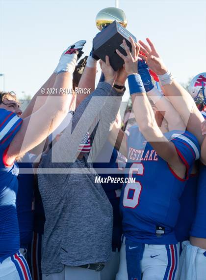 Thumbnail 1 in Westlake vs Cibolo Steele (UIL 6A-D1 Quarterfinal Playoff) photogallery.