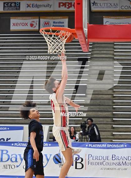 Thumbnail 3 in Tomball vs.Sterling McDonald's Texas Invitational) photogallery.