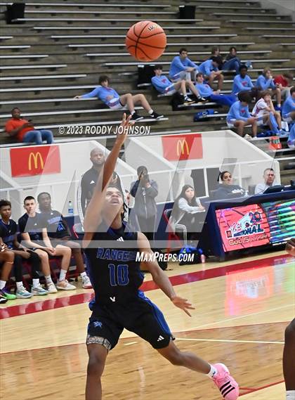Thumbnail 2 in Tomball vs.Sterling McDonald's Texas Invitational) photogallery.