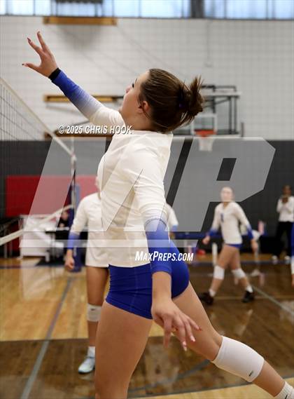 Thumbnail 3 in Mesquite vs. Canyon del Oro (Lancer Invitational) photogallery.